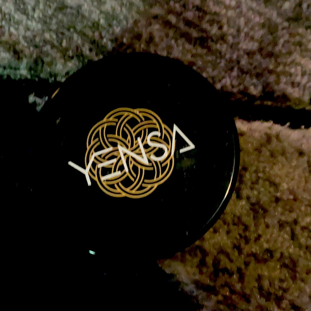 Yensa Sunlit Glow Bronzer